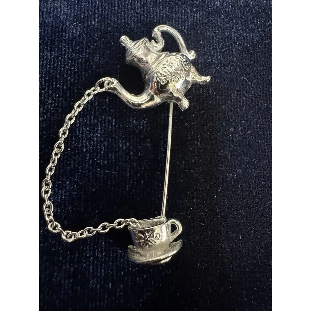 1981 Avon Colonial Tea pot Pin Chatelaine Brooch